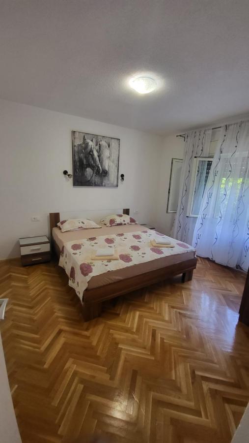 Apartmani Matea Trogir Eksteriør bilde