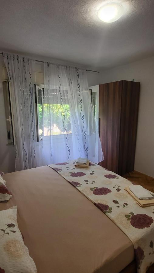 Apartmani Matea Trogir Eksteriør bilde
